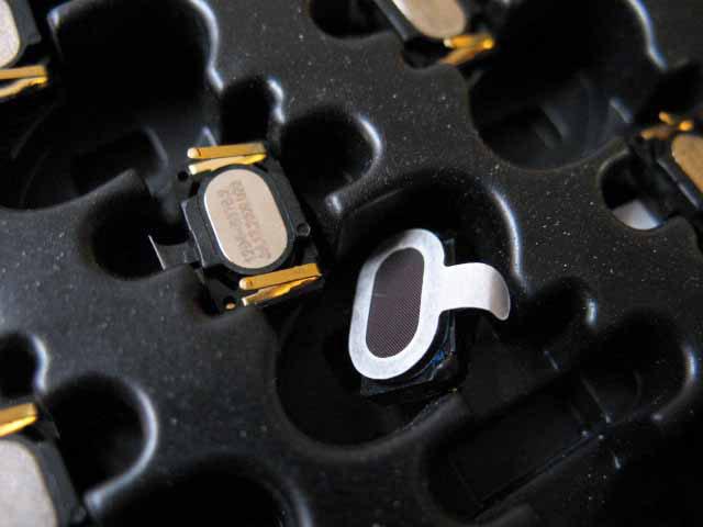 Sony Ericsson C905 - Ear Speaker