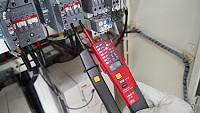 UNI-T μετρητής τάσης AC/DC UT18C, 12V έως 690V, IP65 UT18C